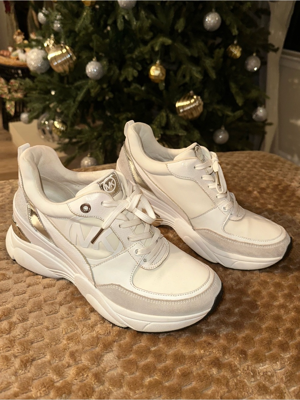 MICHAEL KORS White and silver Platform Sneakers
